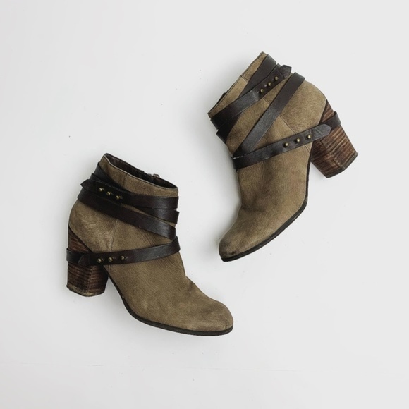 bp Shoes - bp Strappy Leather Heeled Boots